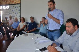 Read more about the article AL/RS – Deputados e lideranças ampliam o debate sobre a extinção de municípios